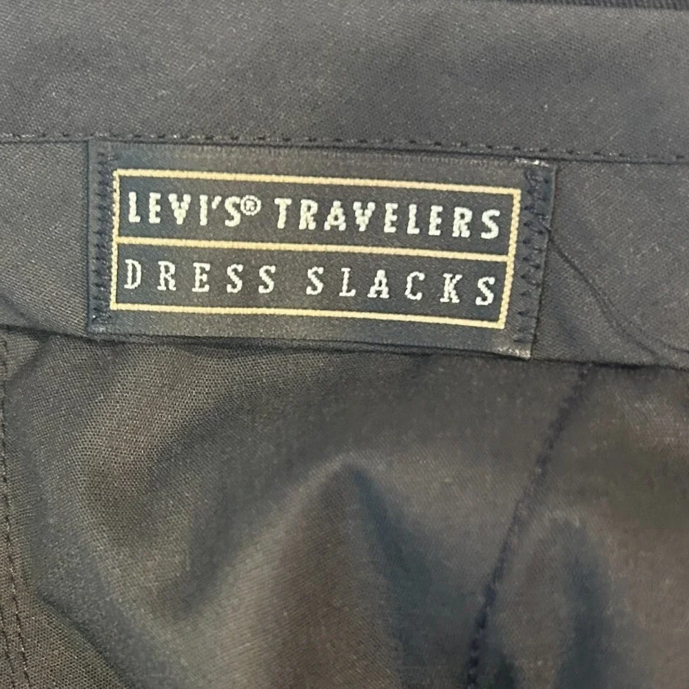 Levi's Travelers Dress Slacks 38x29 Mens Black Pleated Wrinkle Resistant NWT NEW